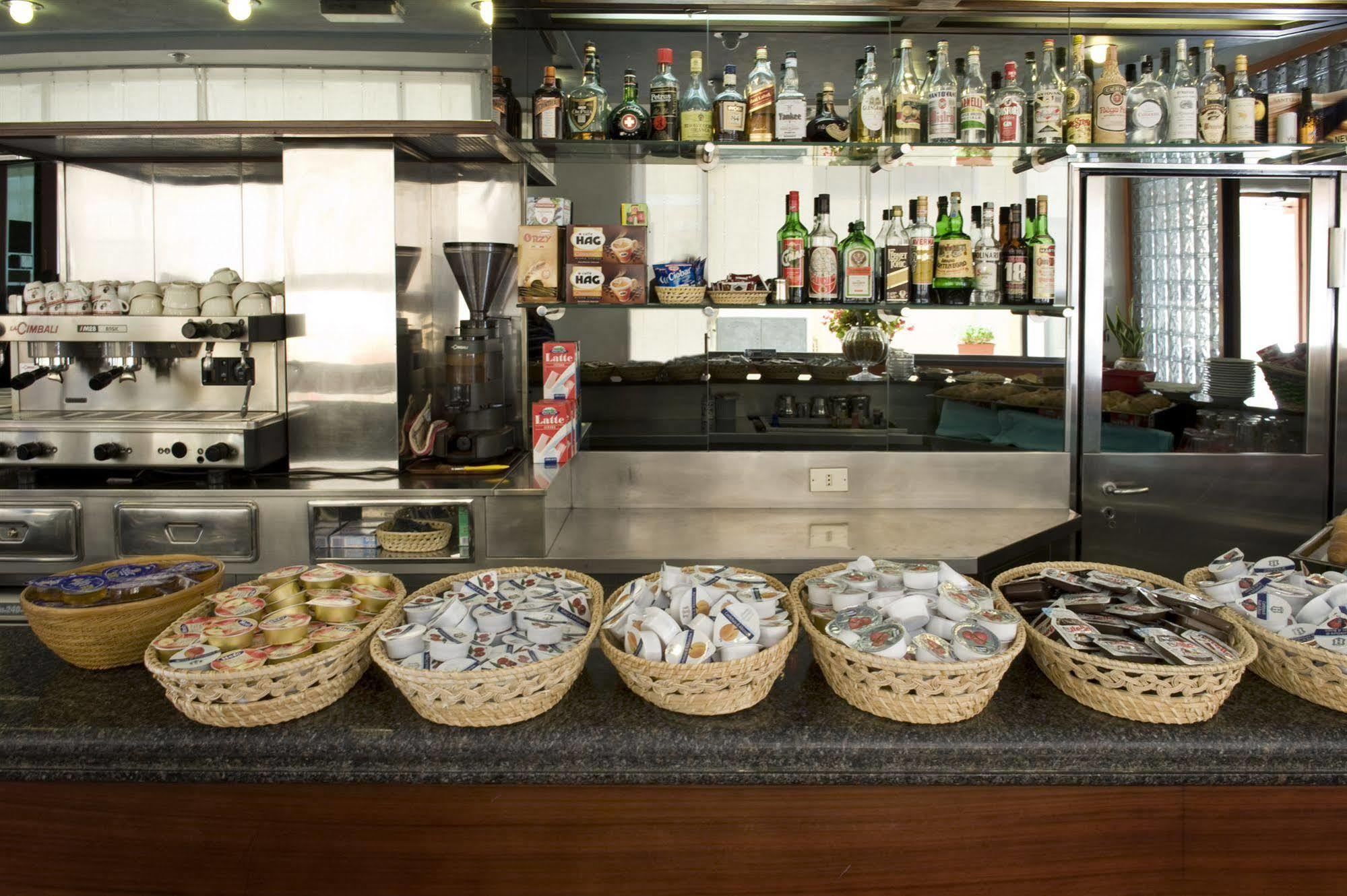 Albergo Il Portonaccio Spello Exterior photo